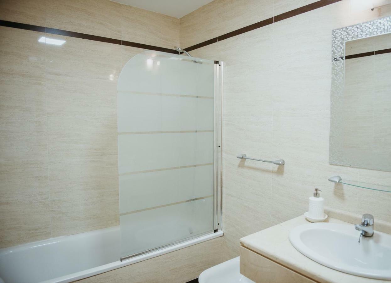 Apartamento Cala De Nerja-Lovely Kültér fotó